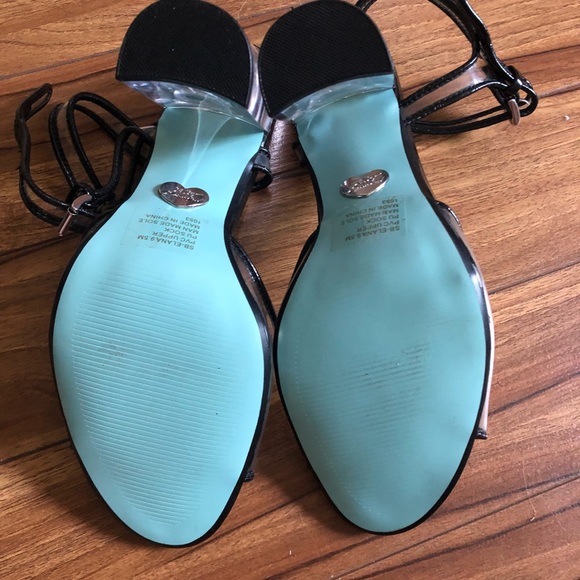Betsey Johnson transparent heel sandal BNWT - Picture 4 of 5